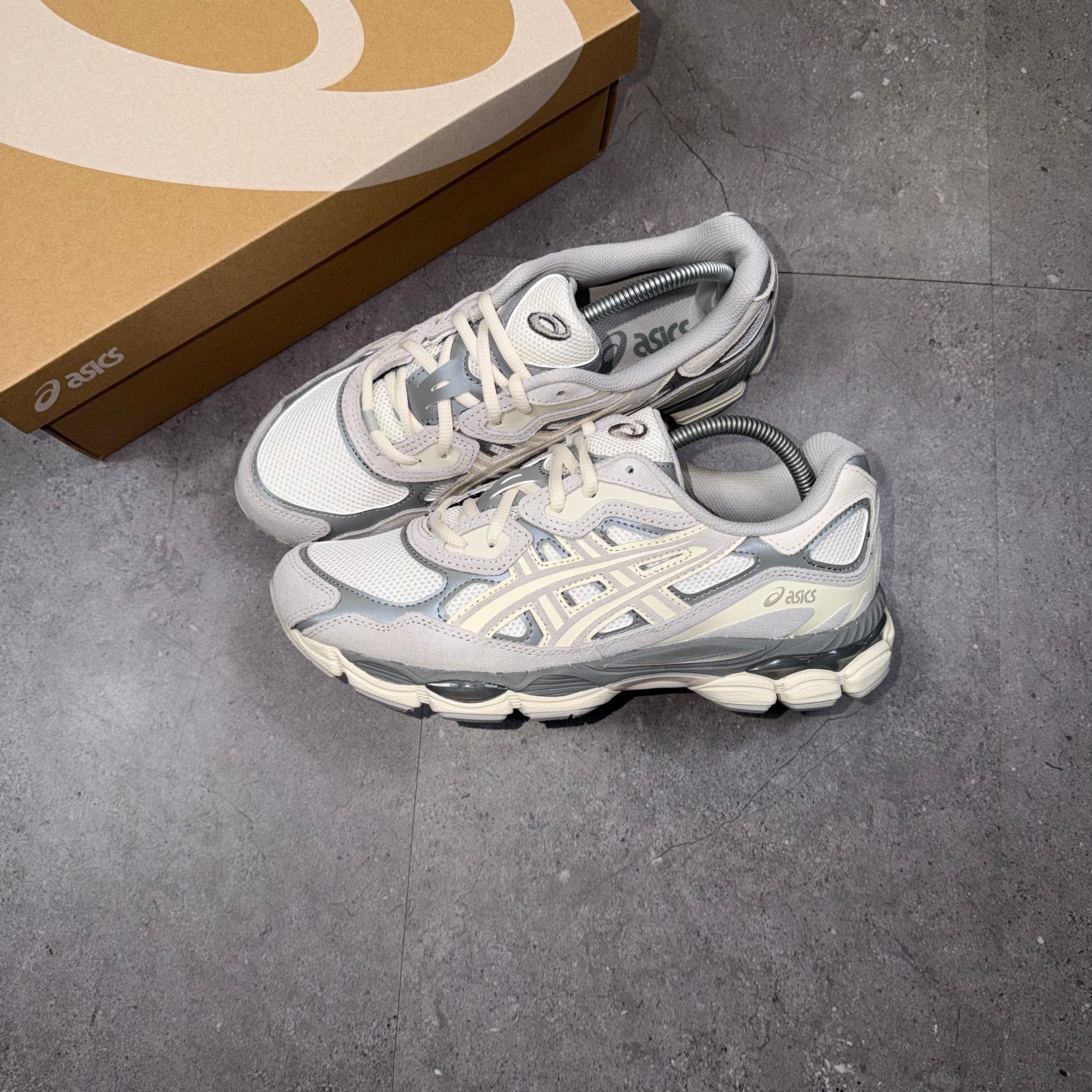 Asics Gel NYC Cream/Oyster Grey