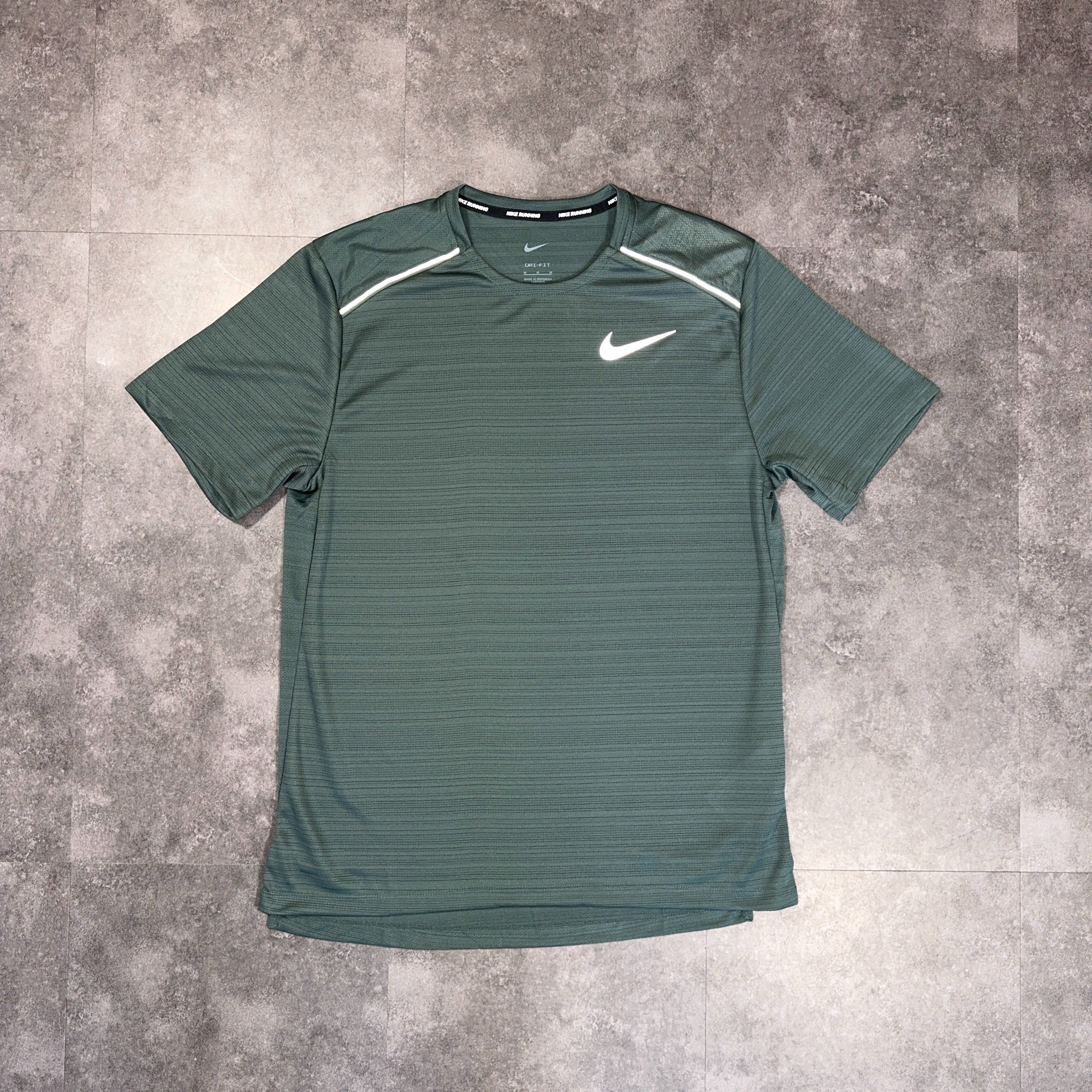 Nike Miler Vintage Green
