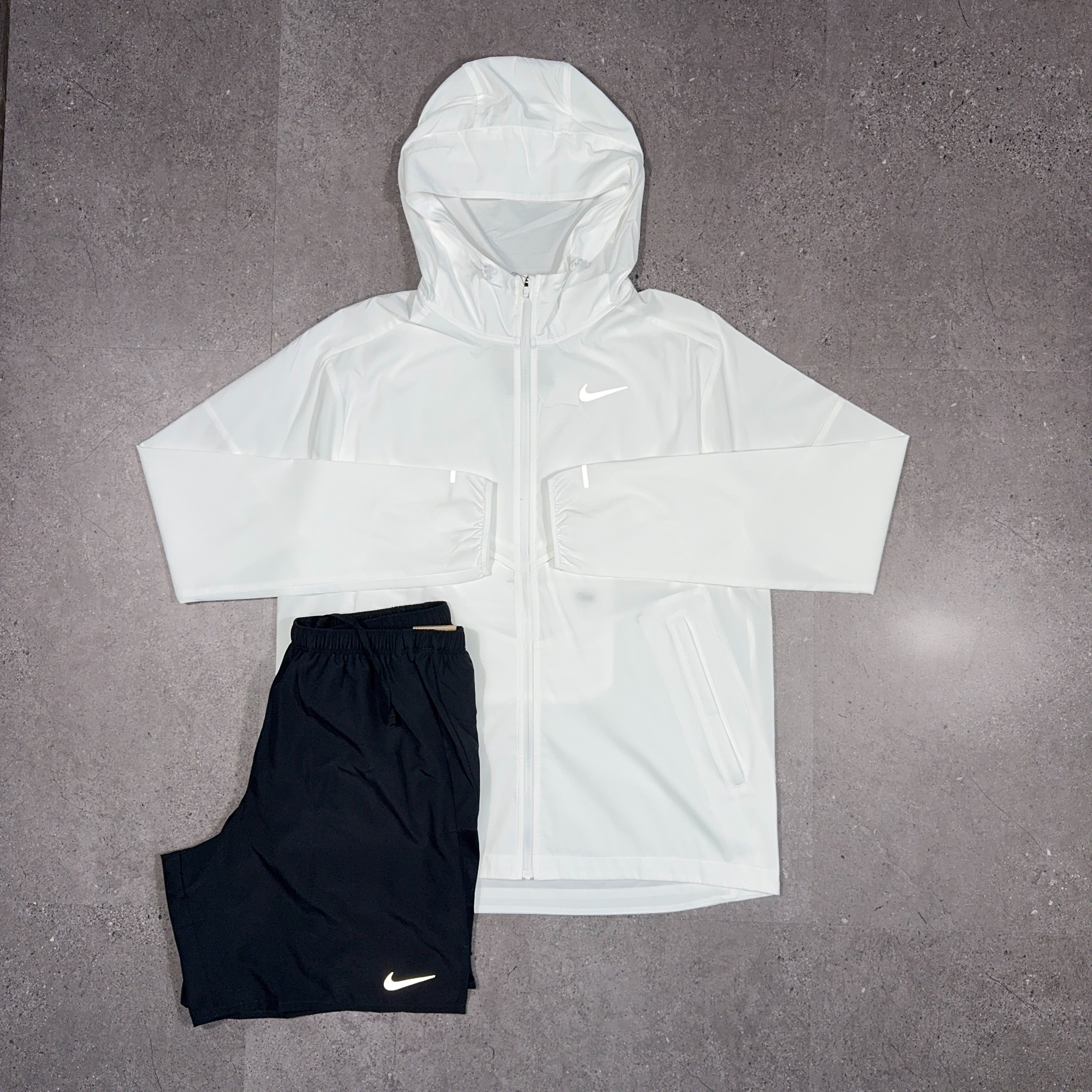 Nike Windrunner Set White/Black