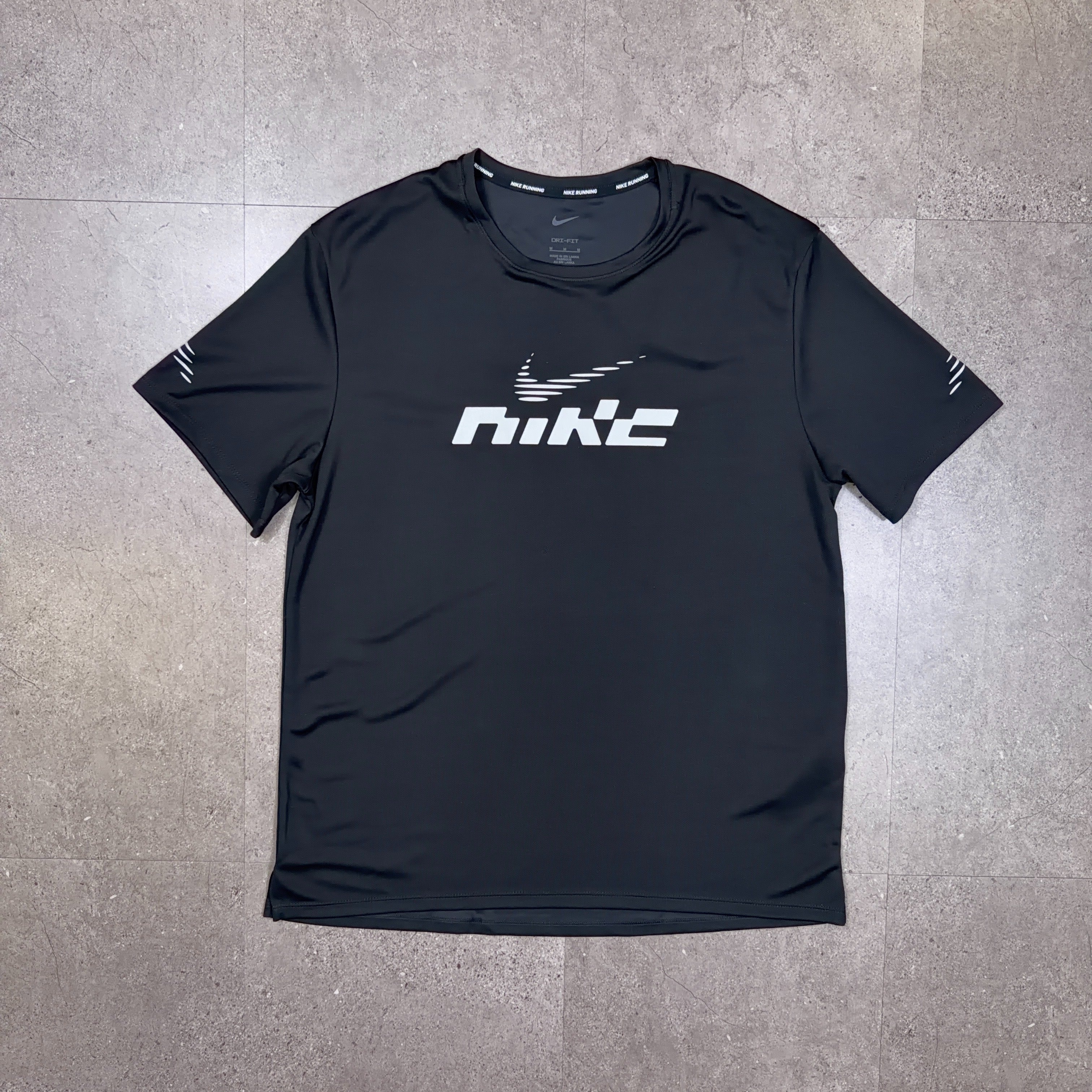 Nike Dri fit Swoosh Tracksuit & T-Shirt Black