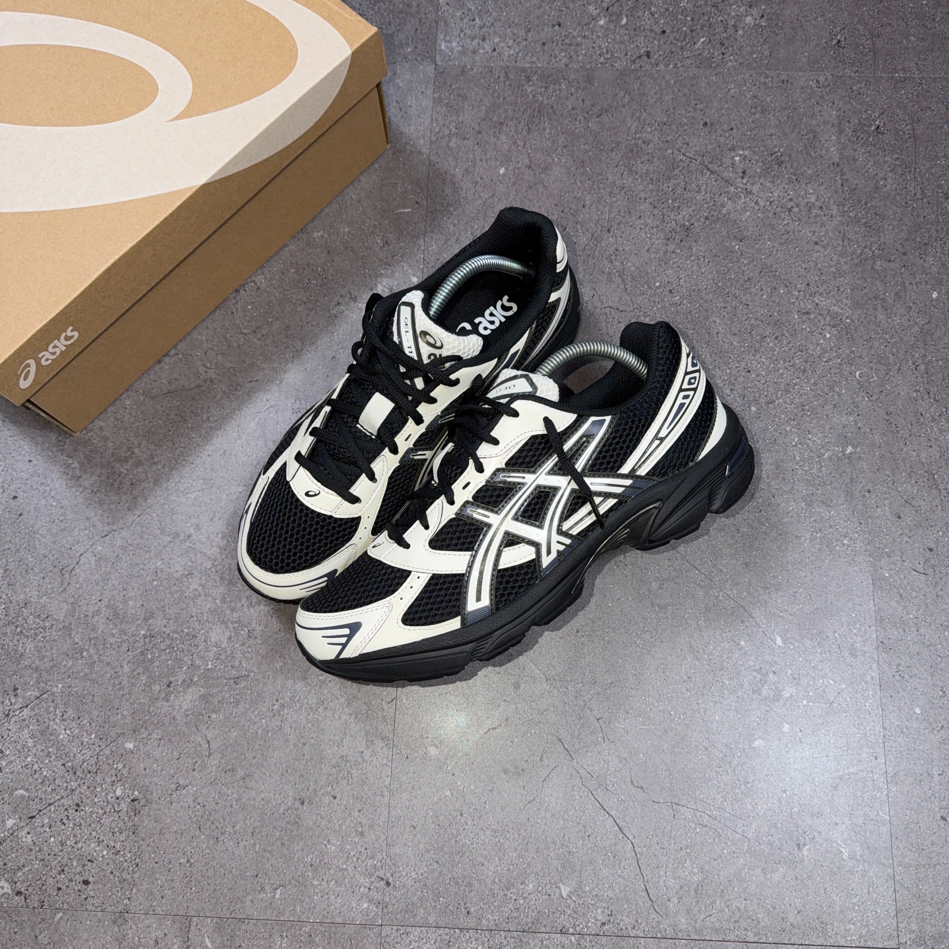 Asics Gel 1130 Black/Cream