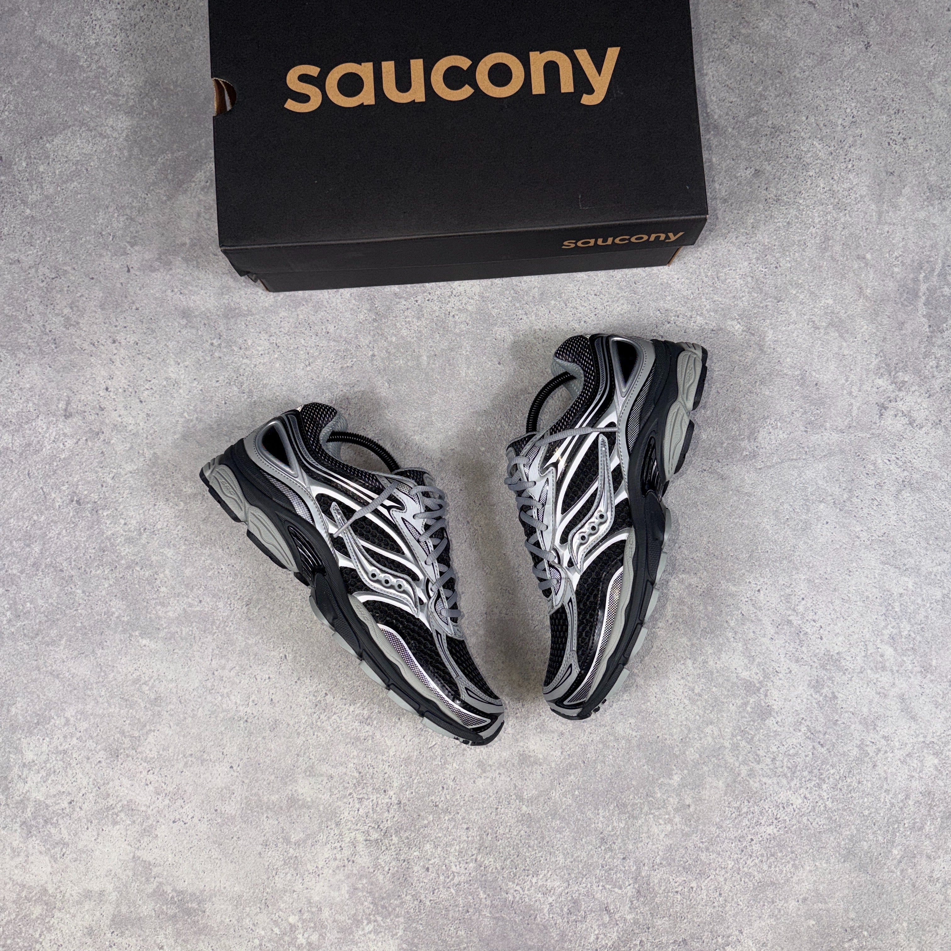 Saucony Progrid Omni 9 Black/Silver