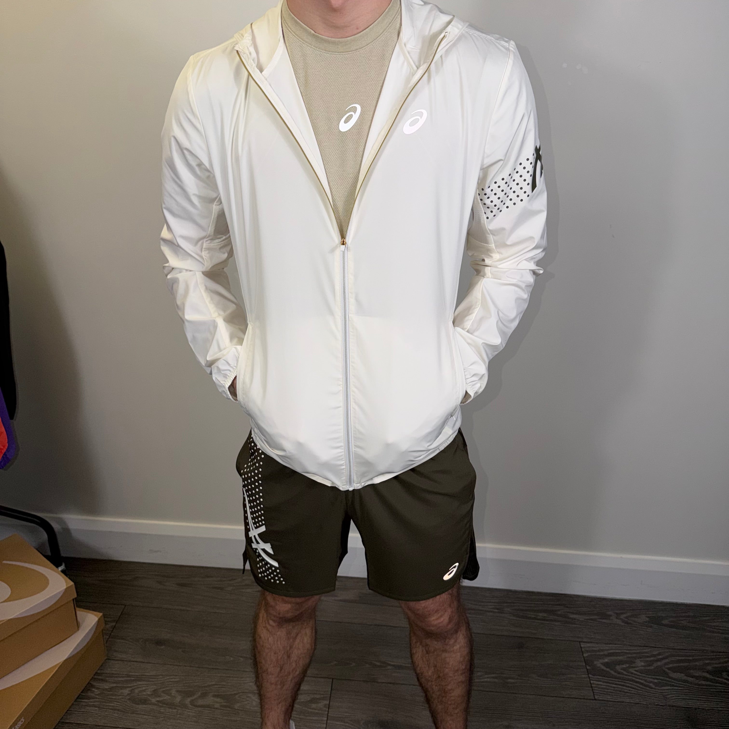 Asics Icon/Seamless 3 Piece Windrunner/Shorts Set Cream/Brownstone