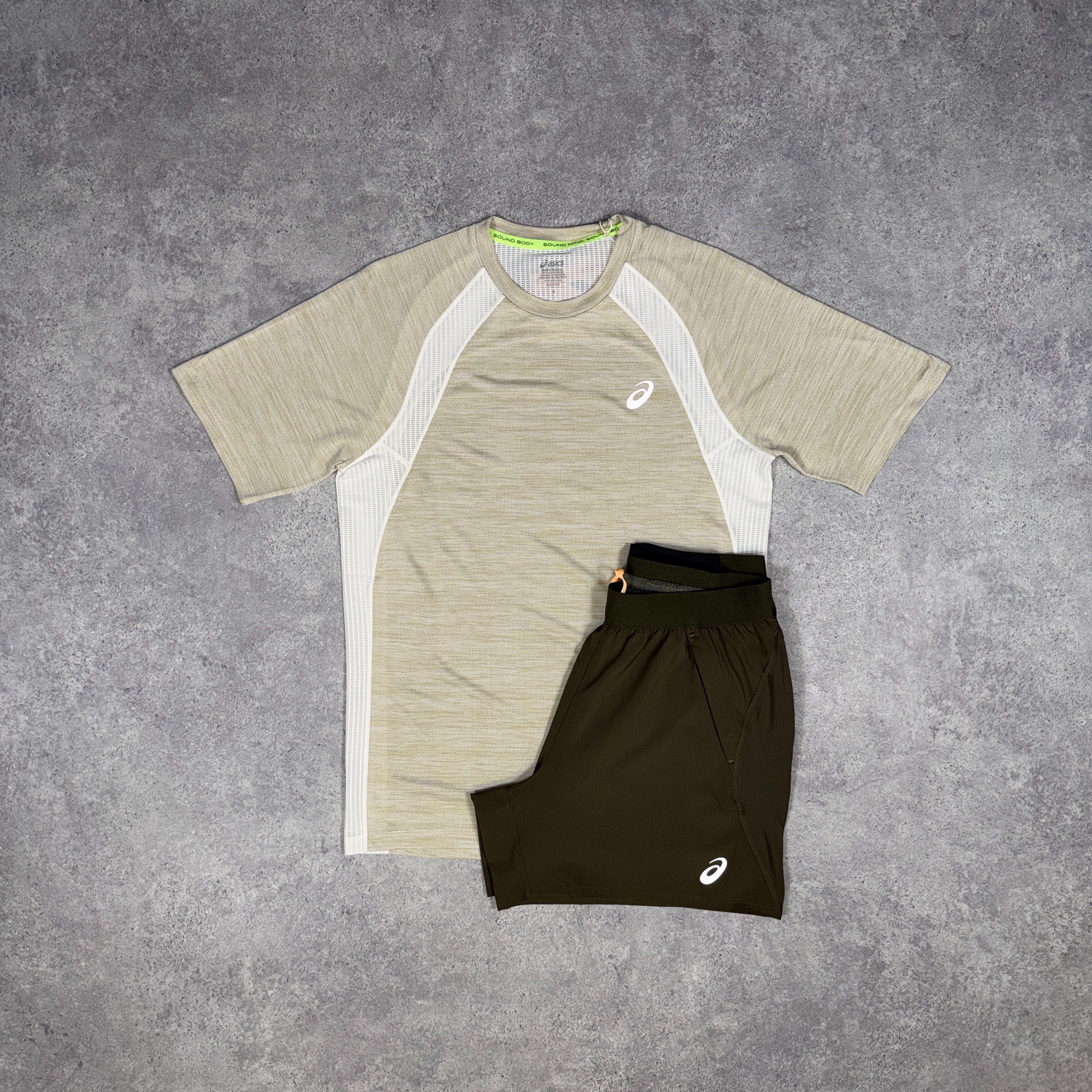 Asics Road T-Shirt/Shorts Set Cream/Brownstone