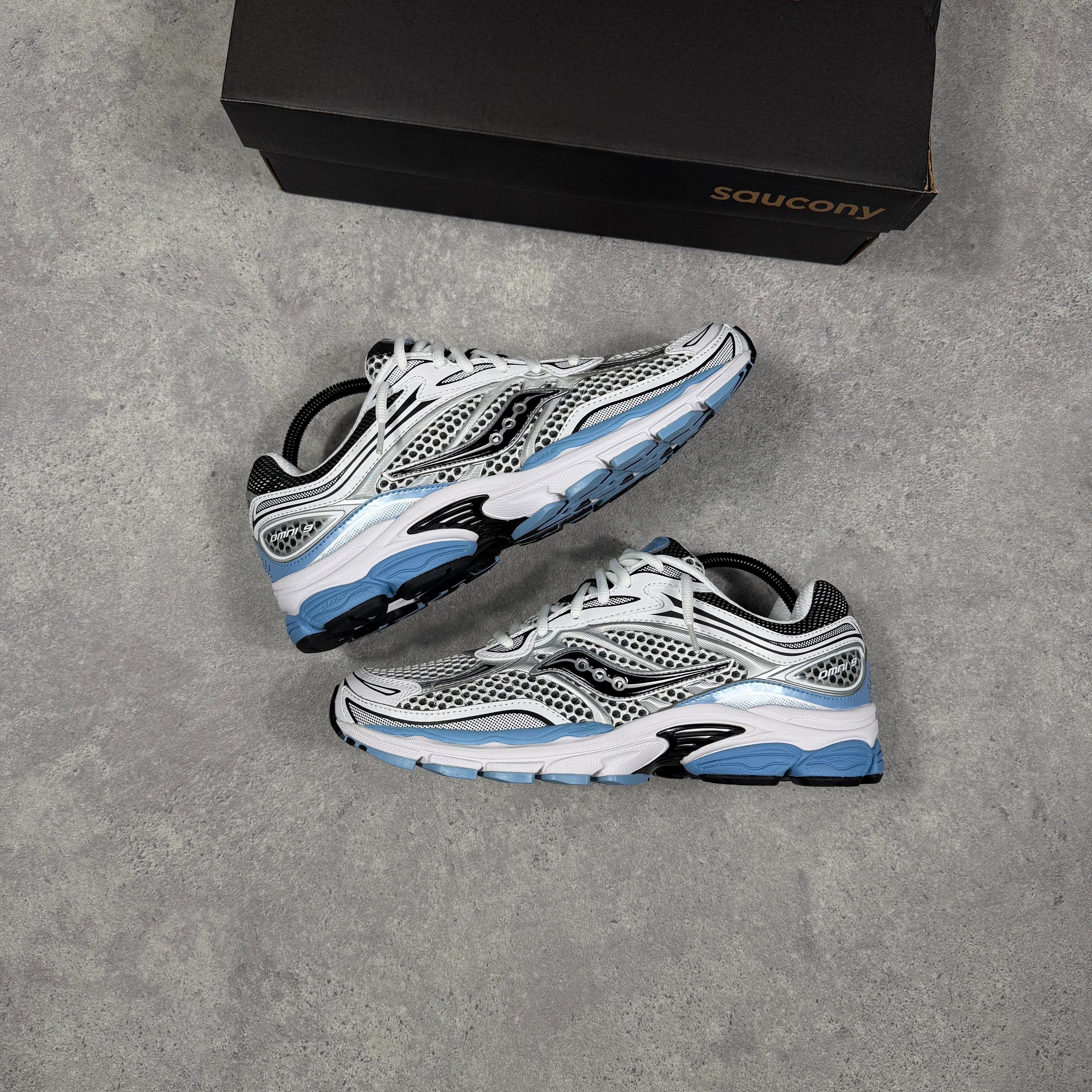 Saucony Progrid Omni 9 Blissful/White