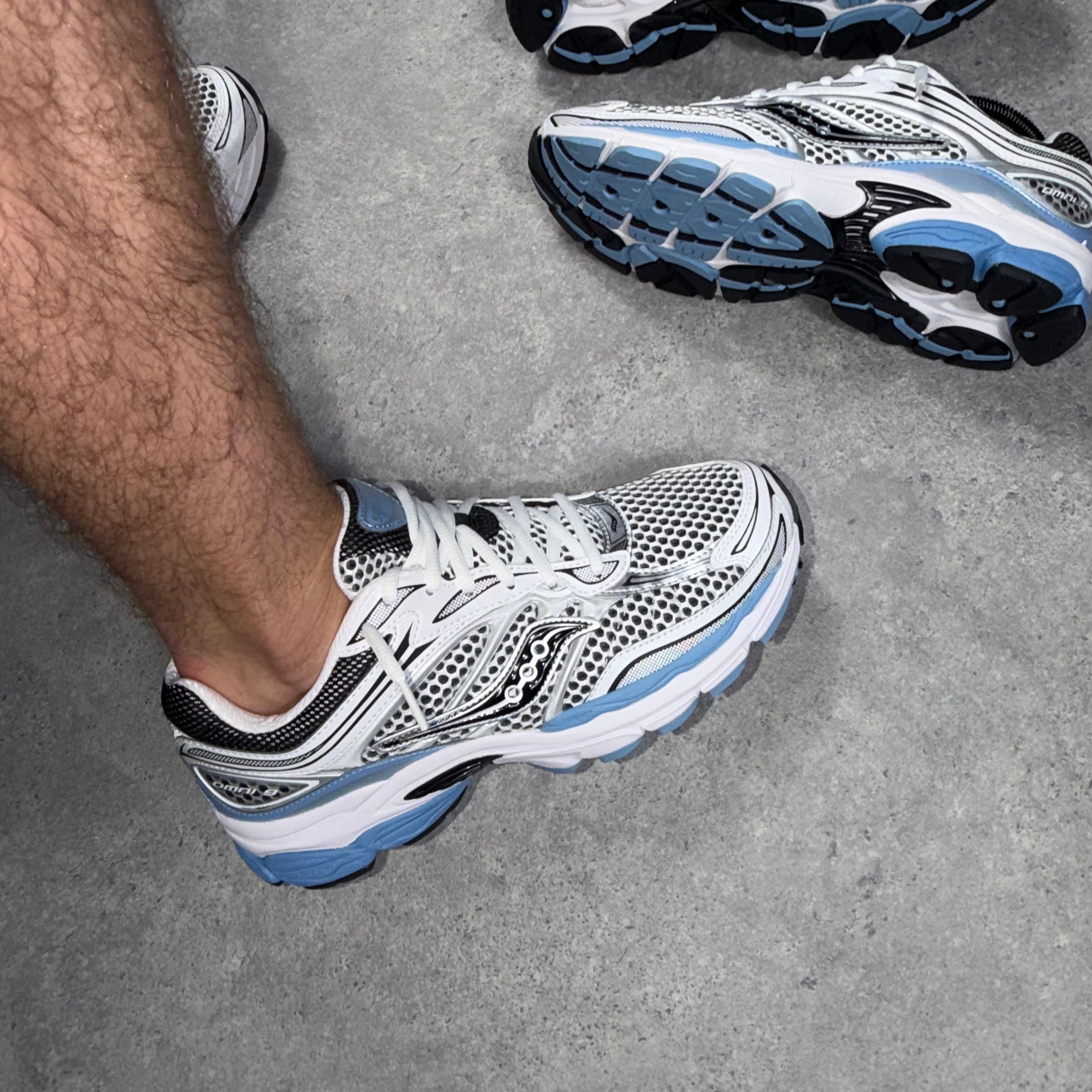 Saucony Progrid Omni 9 Blissful/White