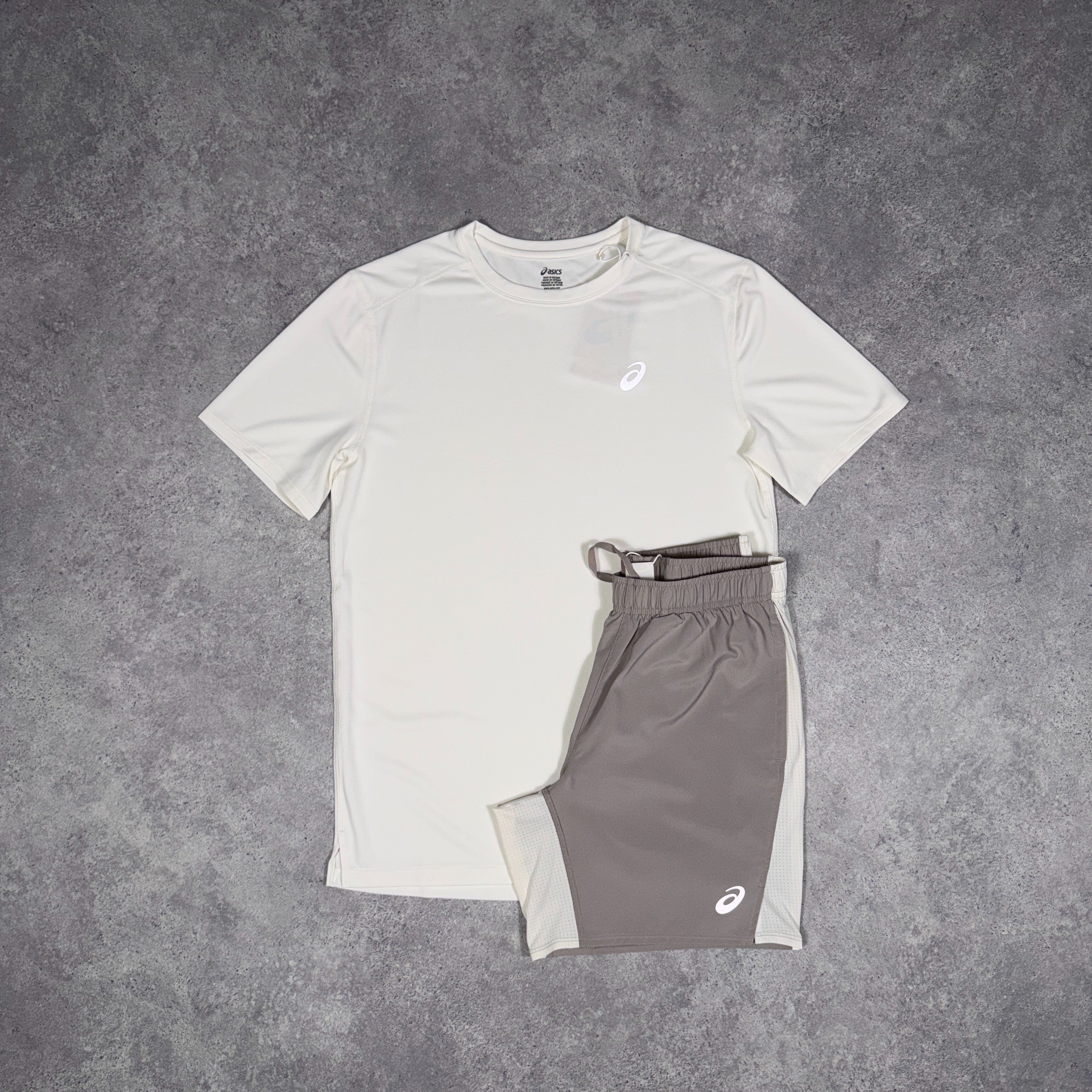 Asics Core T-Shirt/Shorts Set Cream/Moonrock