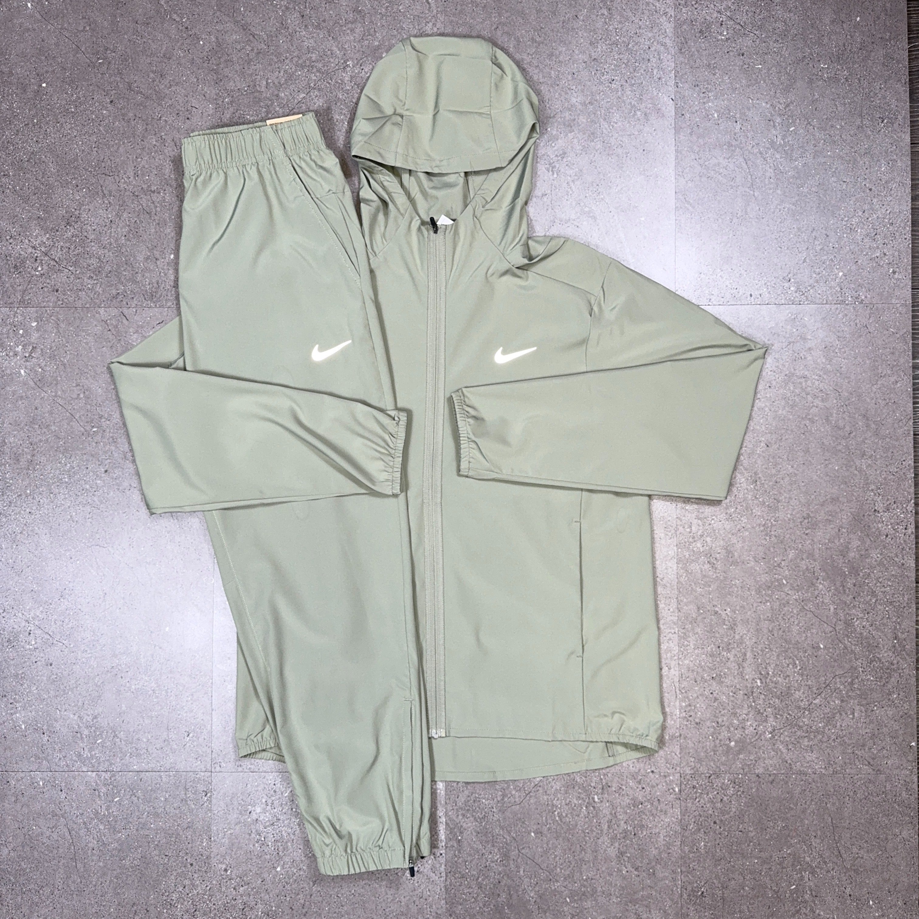Nike Form Tracksuit Khaki