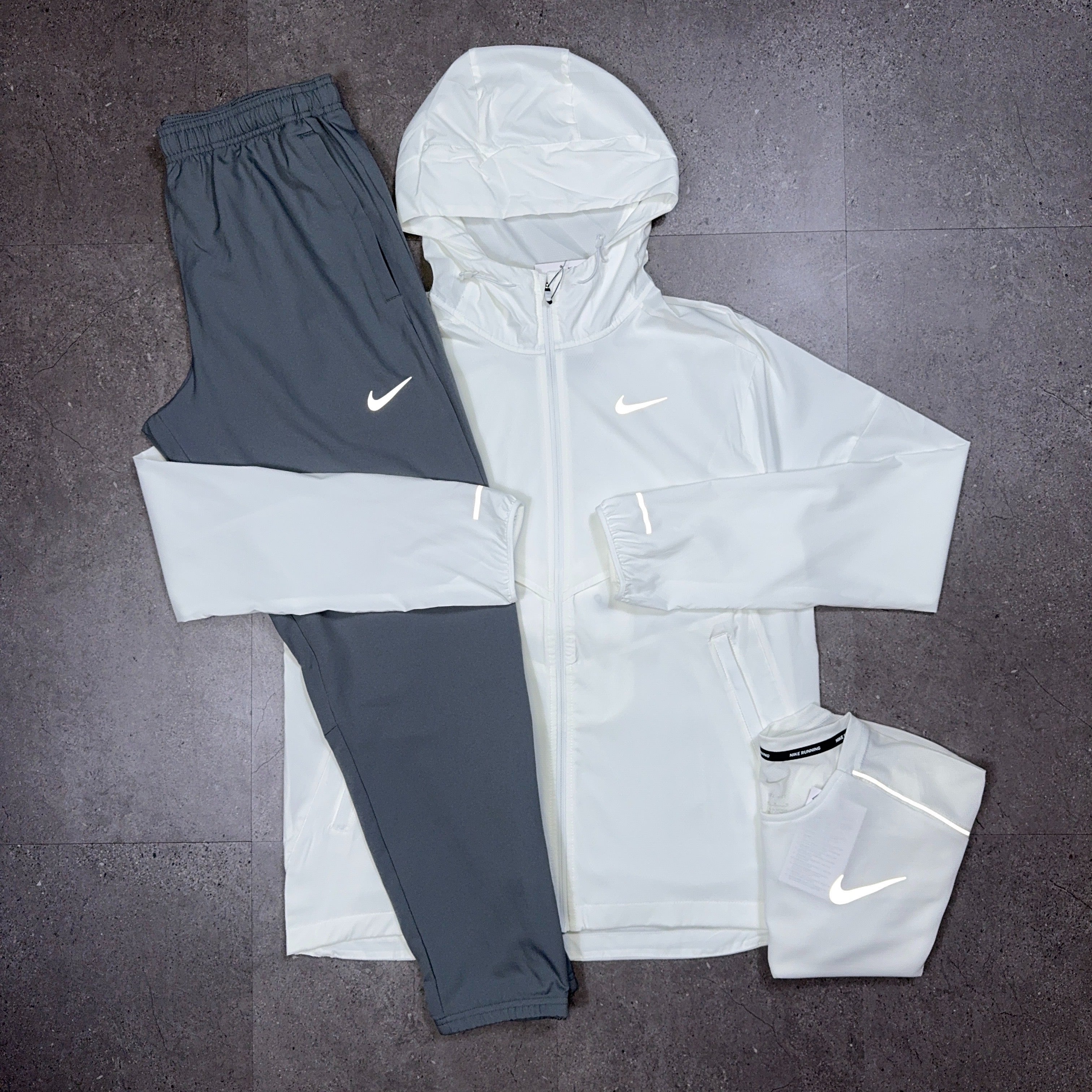 Nike 3 Piece Tracksuit White/Grey