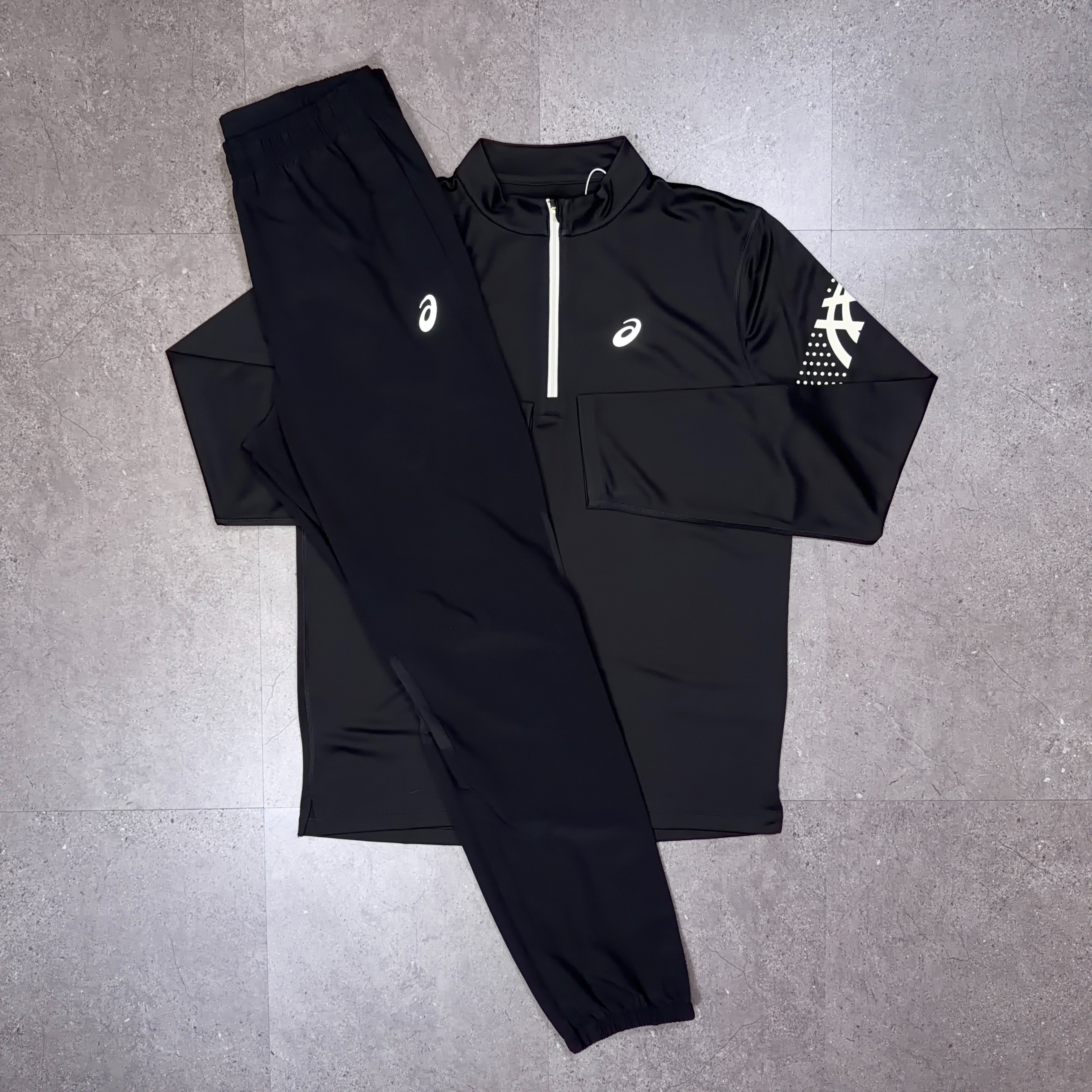 Asics Icon Half Zip Tracksuit Black/Black