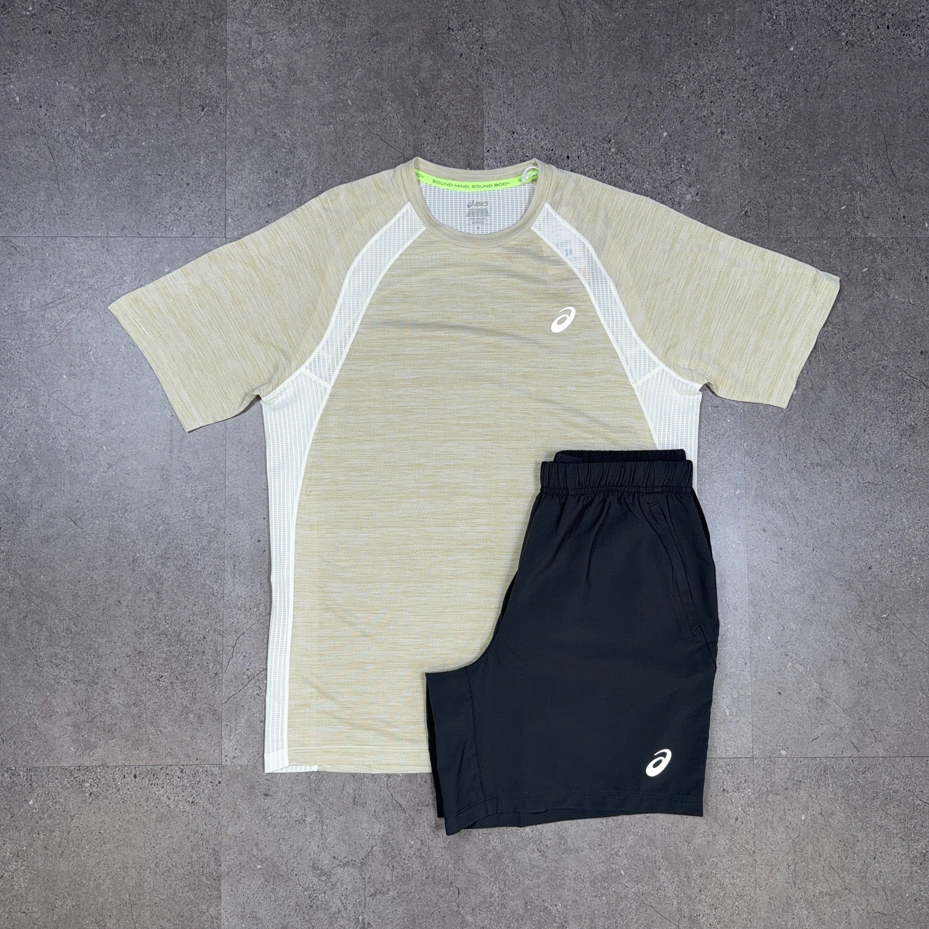Asics Road T-Shirt/Shorts Set Cream/Black