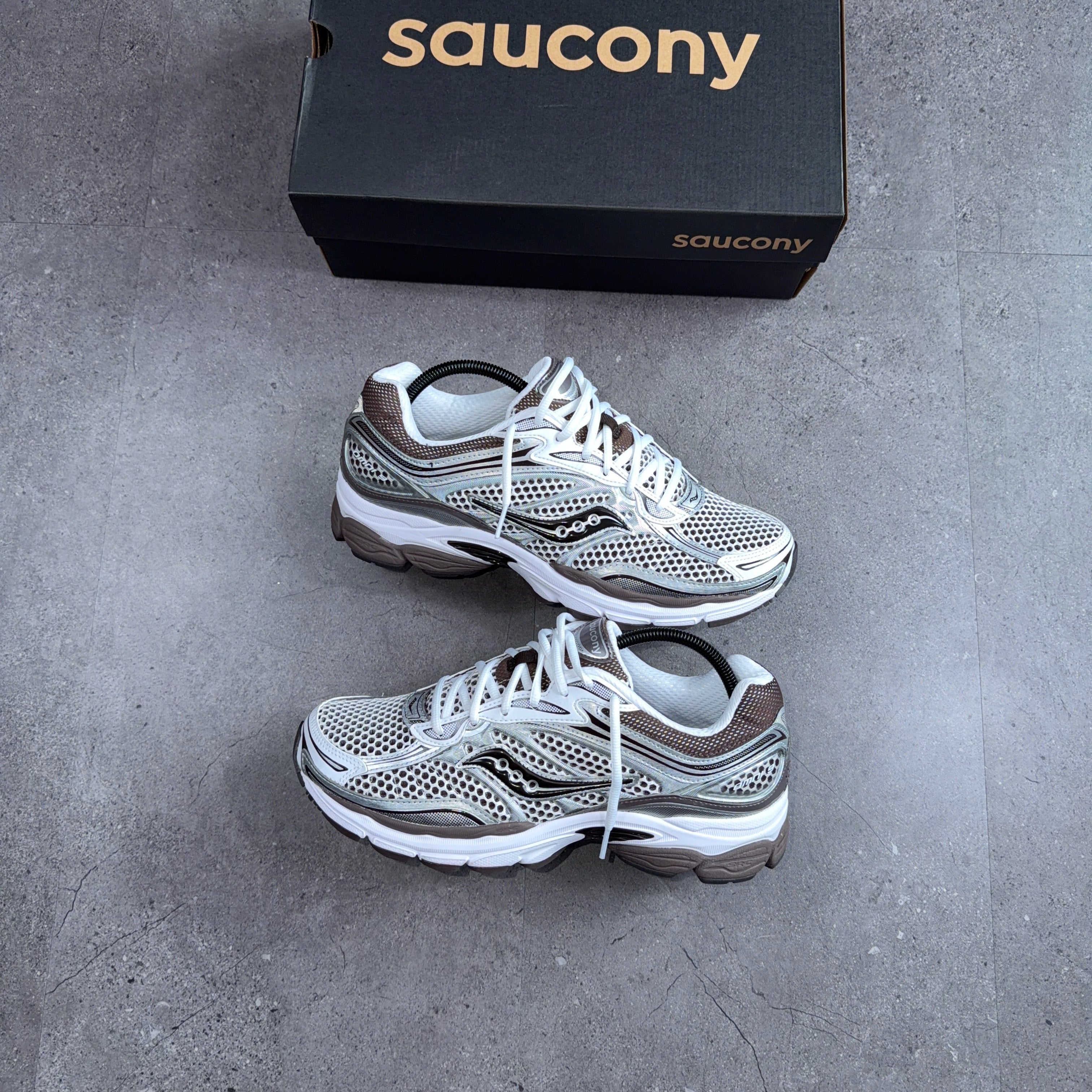Saucony Progrid Omni 9 White/Brown