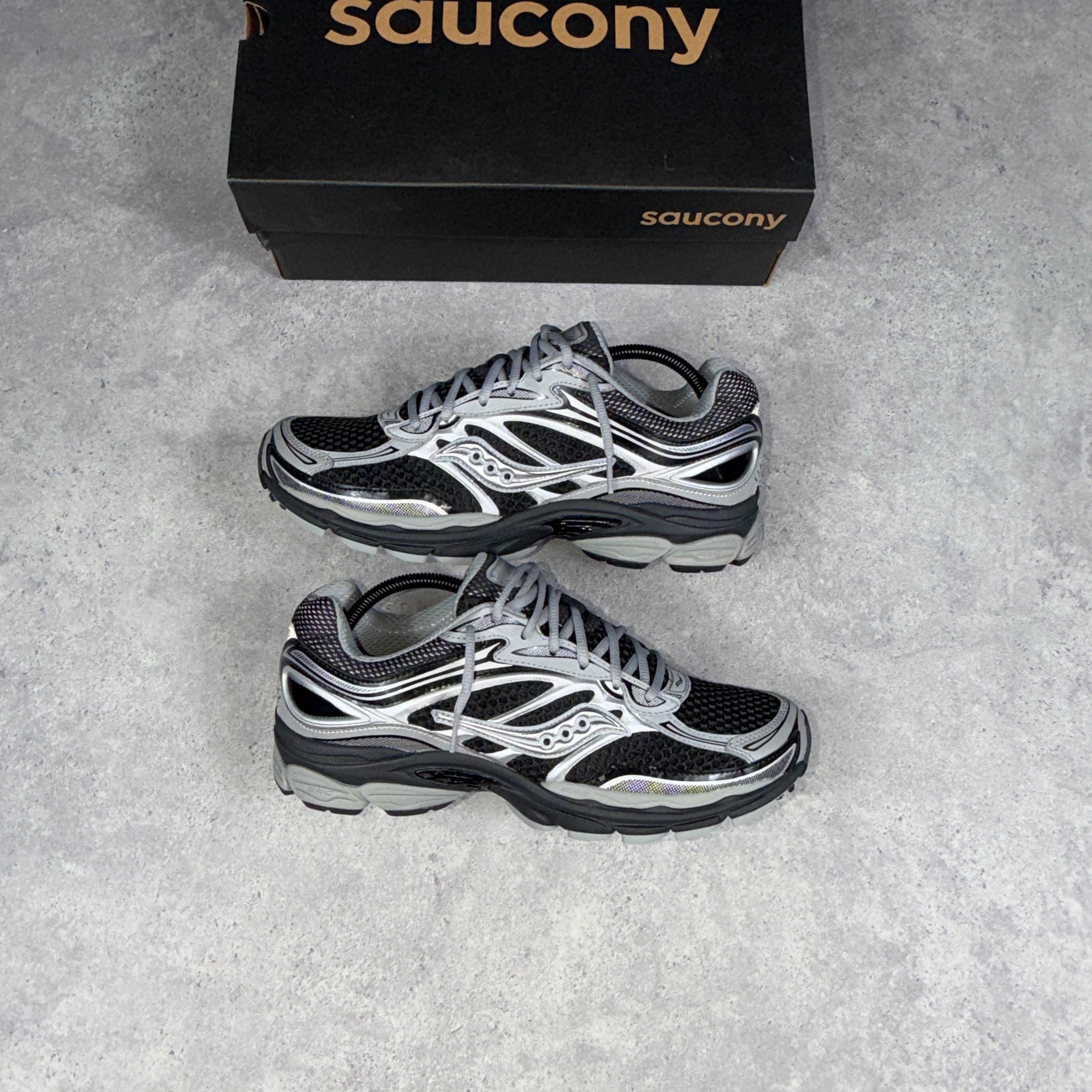 Saucony Progrid Omni 9 Black/Silver