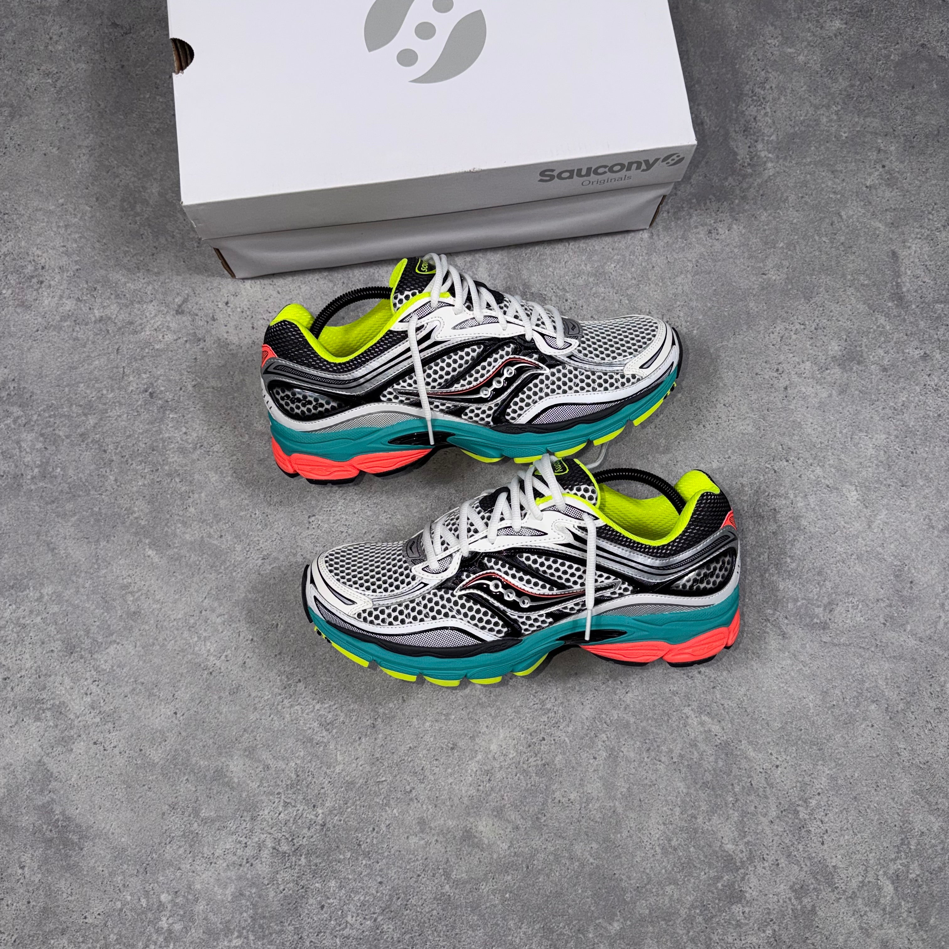 Saucony Progrid Omni 9 Silver/Mutant